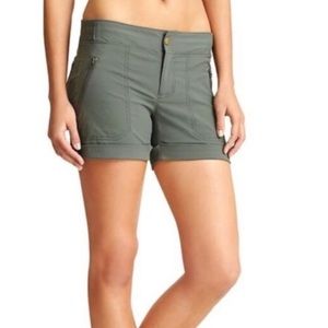 Athleta Trekkie Short Olive Green